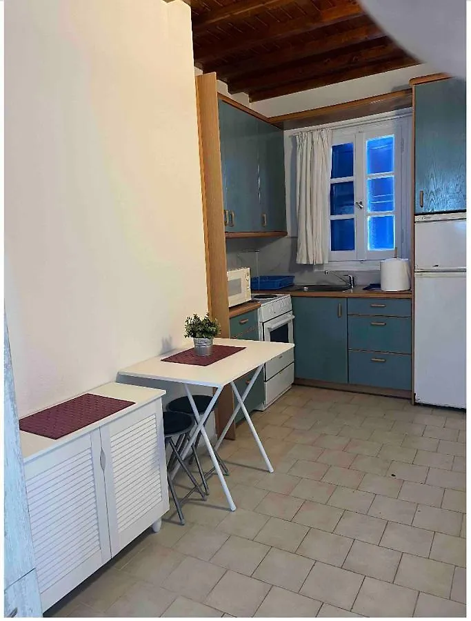 Apartment Veranda Studio Ornos Greece
